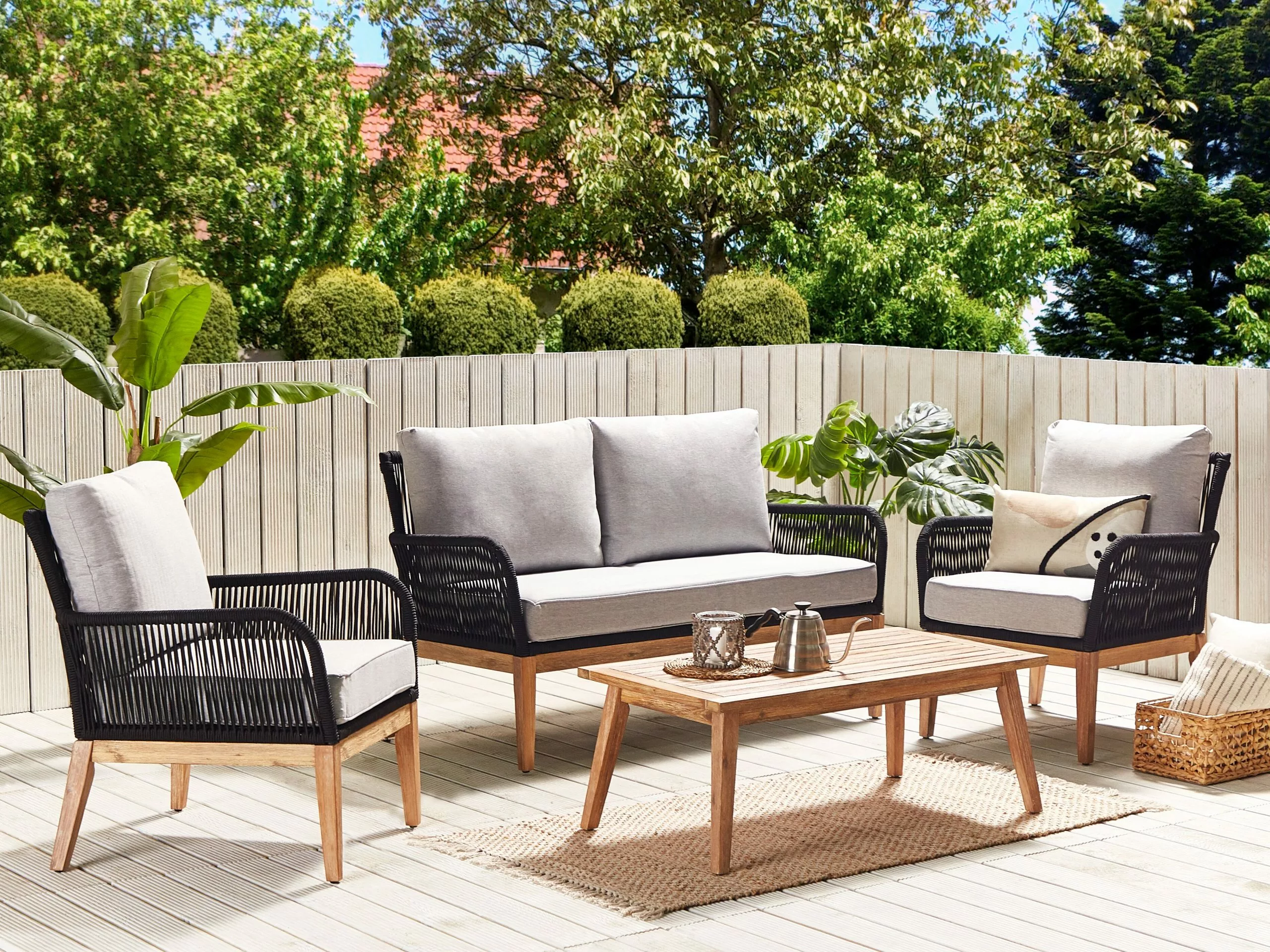 Beliani 4-istuttava Ulkosohvaryhmä Akasiapuu Harmaa/musta MERANO II - Image 2