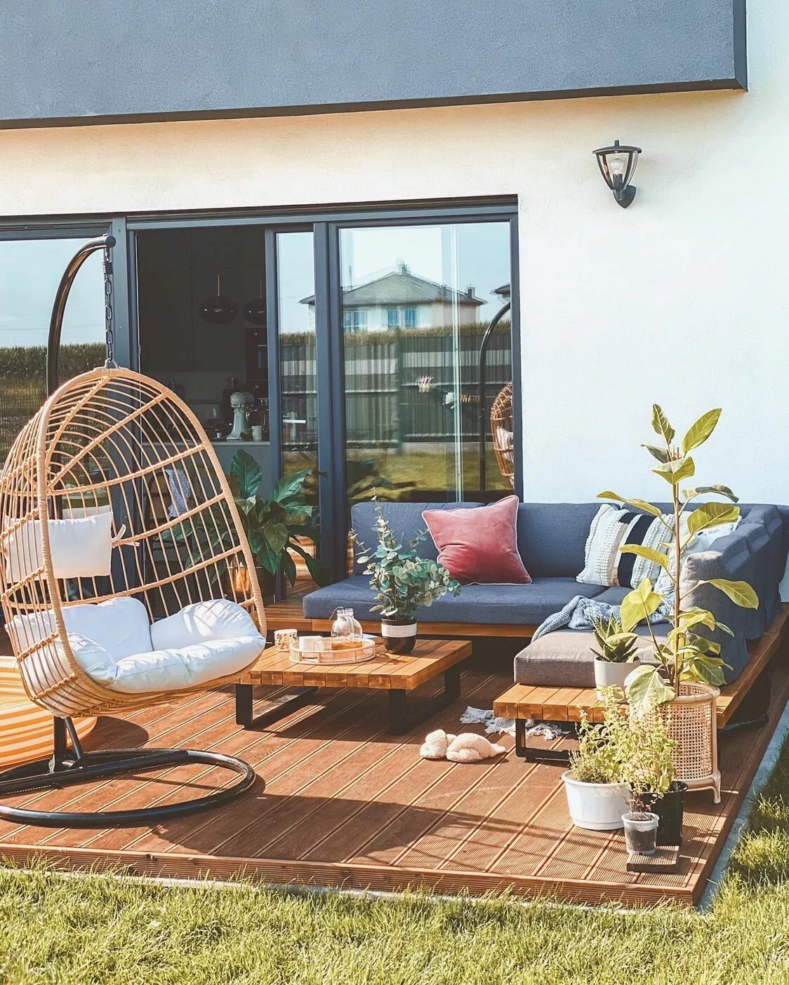 Beliani 5-istuttava Ulkosohvaryhmä Akasiapuu Tummanharmaa MYKONOS 6 Beliani 5-istuttava Ulkosohvaryhmä Akasiapuu Tummanharmaa MYKONOS - Image 4