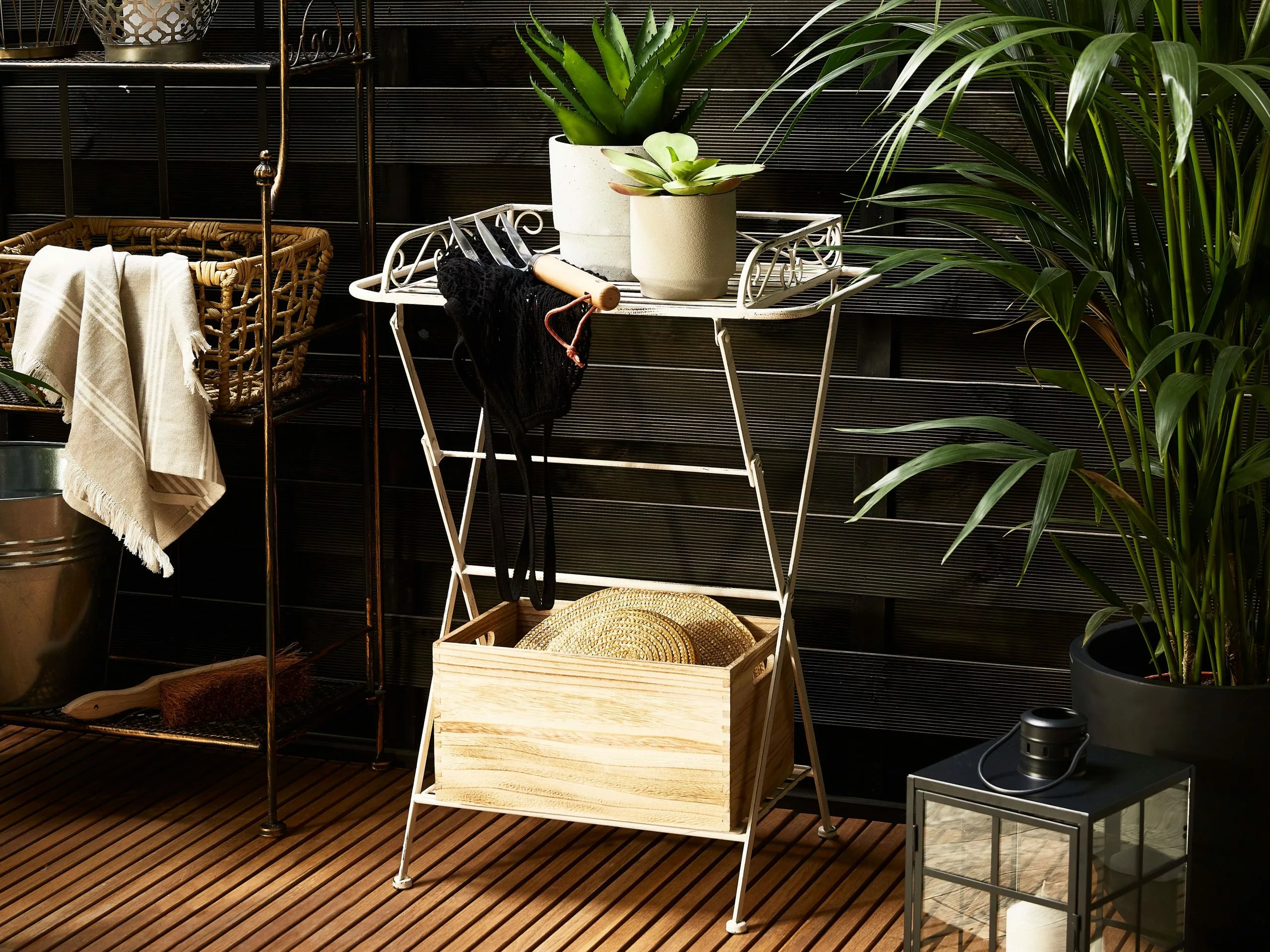 Beliani Sivupöytä Rauta Valkoinen ANCUD 4 Beliani Sivupöytä Rauta Valkoinen ANCUD - Image 2