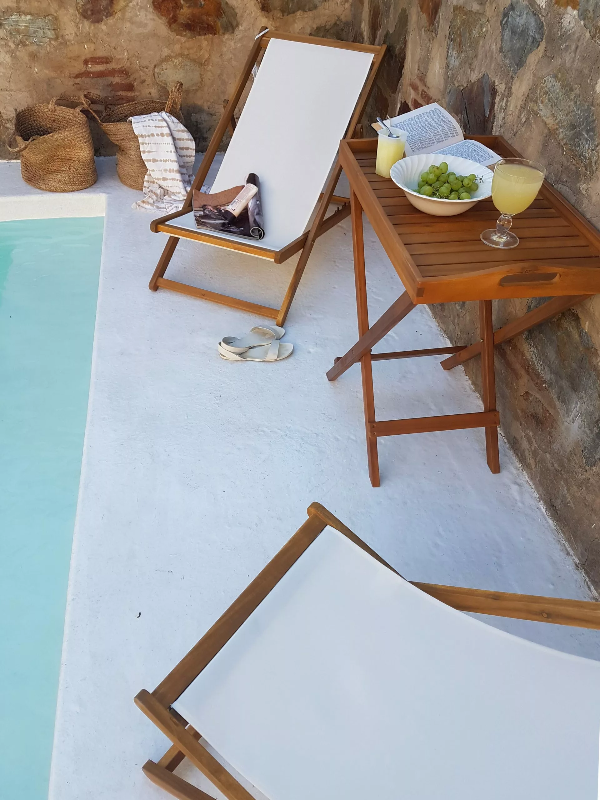 Beliani Tumma Akaasiapuinen Aurinkotuoli Kermanvärisellä Kankaalla AVELLINO - Image 8