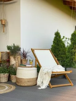 Beliani Vaalea Akaasiapuinen Aurinkotuoli ANZIO -Beliani-myymälä undef src sa picid 811095 type whitesh image