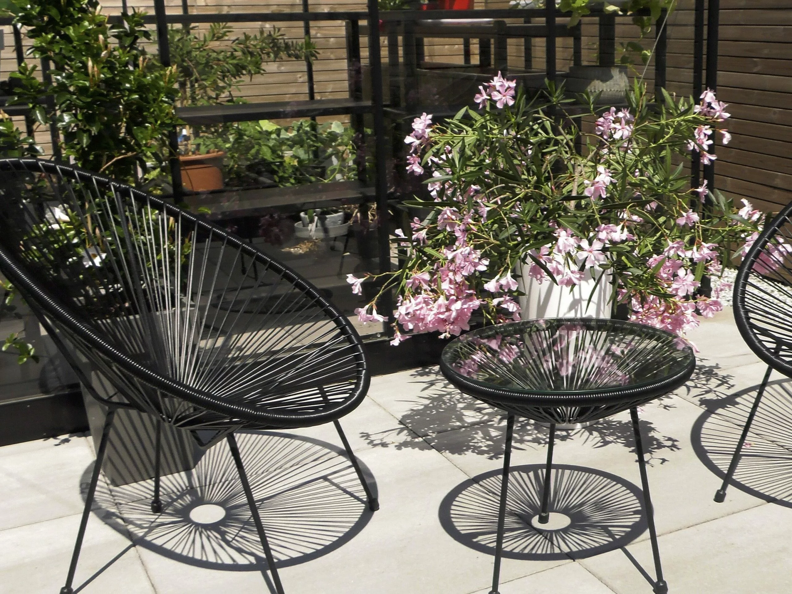 Beliani Kalustesetti Musta Pöytä Ja 2 Tuolia ACAPULCO II - Image 4