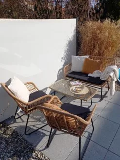 Beliani 4-istuttava Ulkosohvaryhmä Polyrottinki Luonnonväri MINORI 16 Beliani 4-istuttava Ulkosohvaryhmä Polyrottinki Luonnonväri MINORI -Beliani-myymälä undef src sa picid 821329 type whitesh image 1