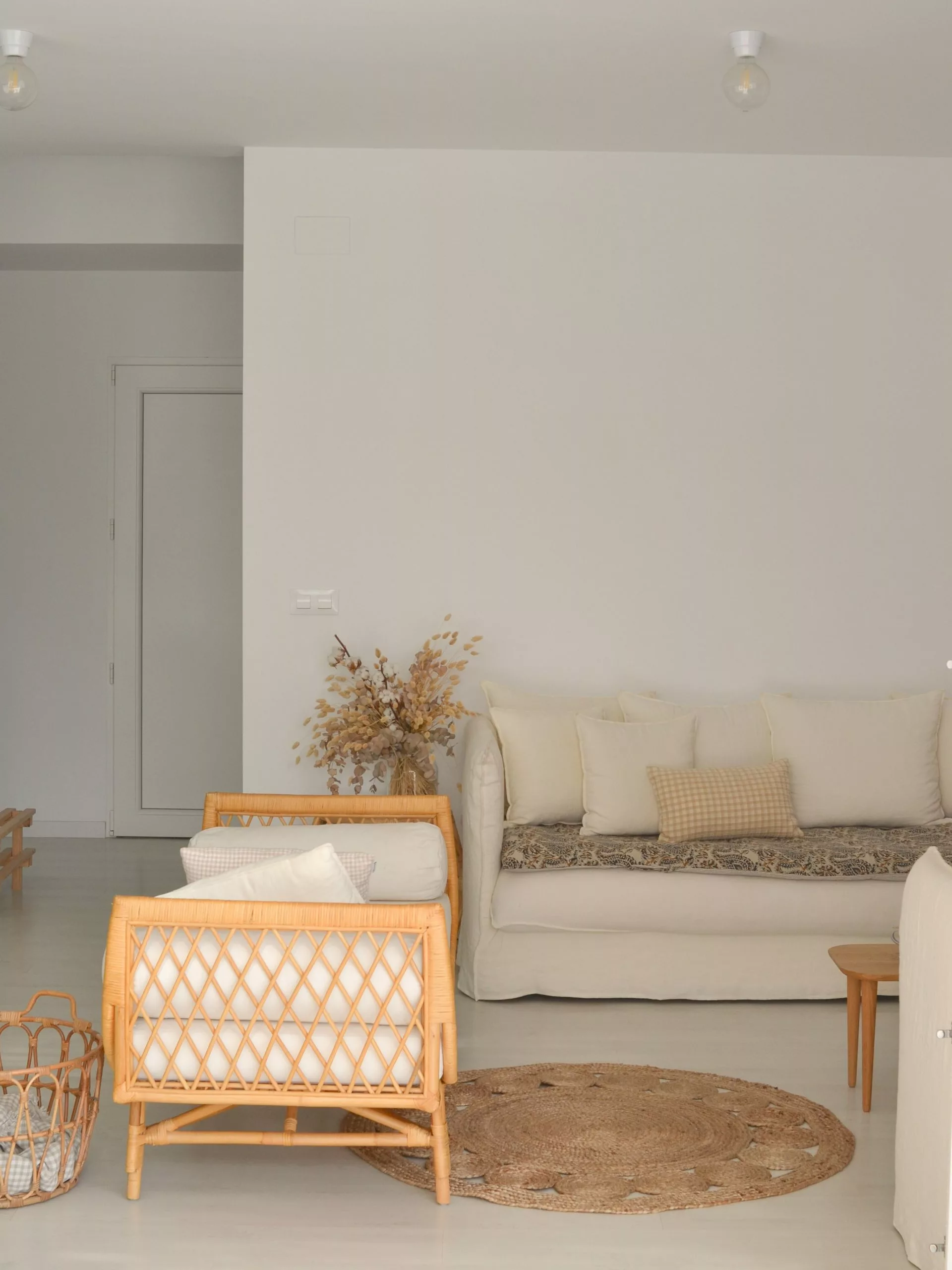 Beliani Puutarhapenkki Rottinkinen Beigellä Tyynyllä BALLAO 11 Beliani Puutarhapenkki Rottinkinen Beigellä Tyynyllä BALLAO - Image 9