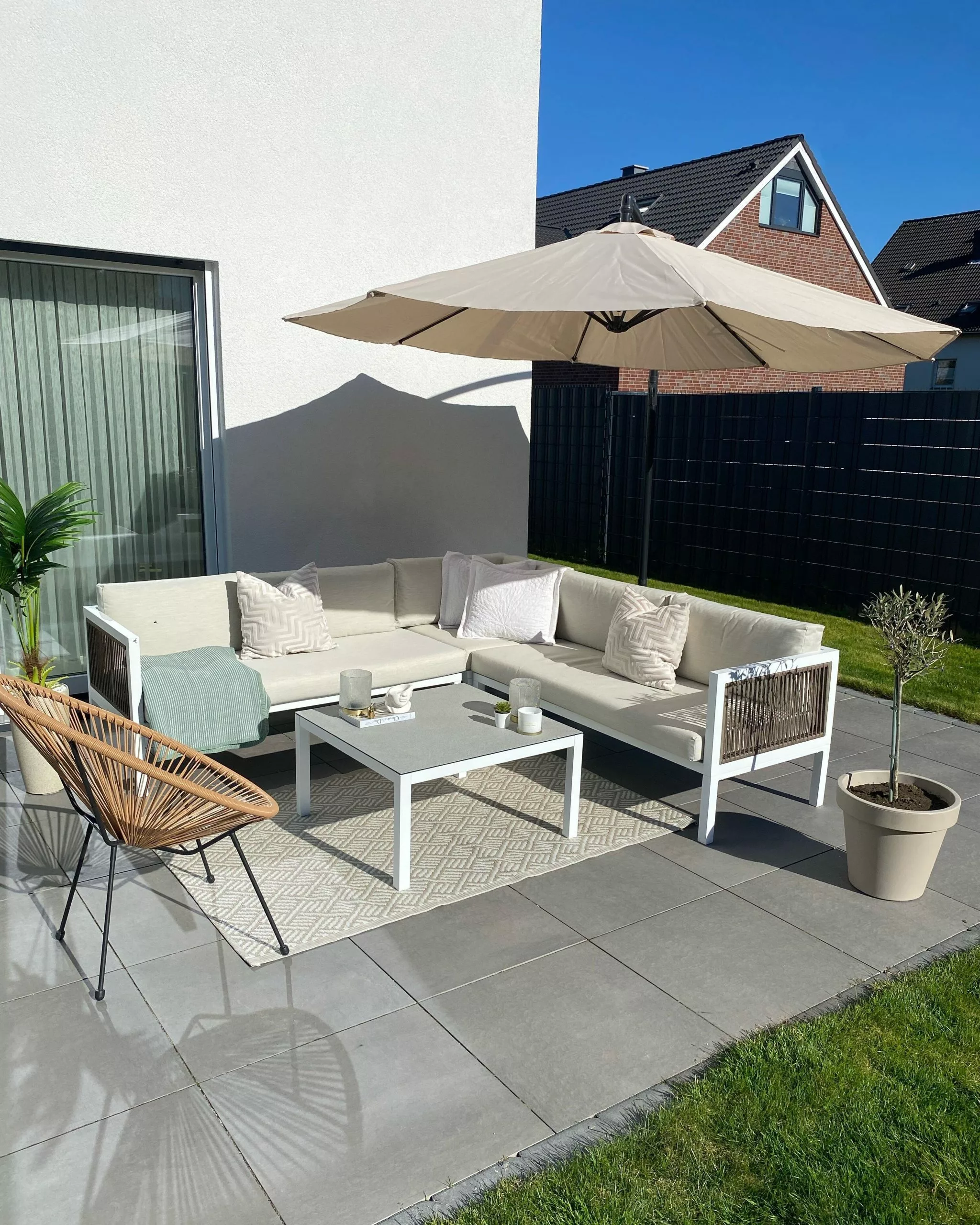 Beliani 4-istuttava Ulkosohvaryhmä Alumiini Vasenk. Valkoinen/ruskea BORELLO 7 Beliani 4-istuttava Ulkosohvaryhmä Alumiini Vasenk. Valkoinen/ruskea BORELLO - Image 5