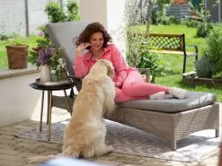 Beliani Aurinkotuoli Harmaa Harmaalla Istuintyynyllä VASTO -Beliani-myymälä undef src sa picid 829639 type whitesh image