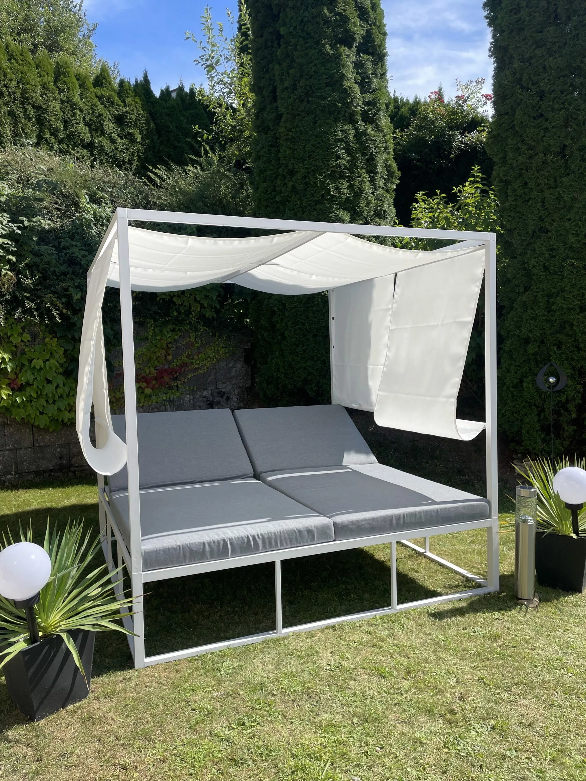 Beliani Aurinkovuode Katoksella Valkoinen/harmaa PALLANZA - Image 5