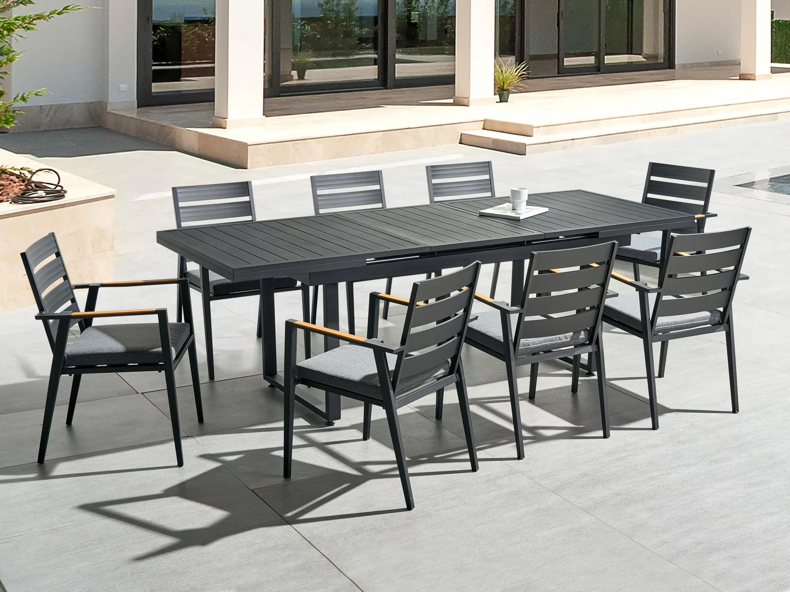 Beliani Puutarhapöytä Jatkettava Alumiini Musta 180/240 X 90 Cm VALCANETTO - Image 7